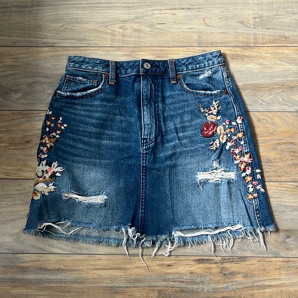 Abercrombie and Finch Embroidered Denim Skirt